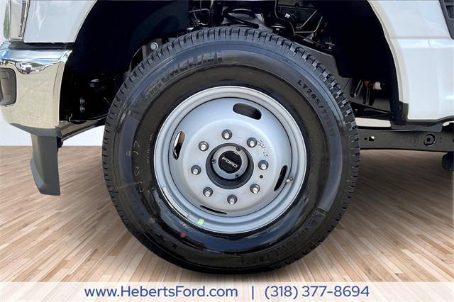 new 2025 Ford F-350 car, priced at $65,970