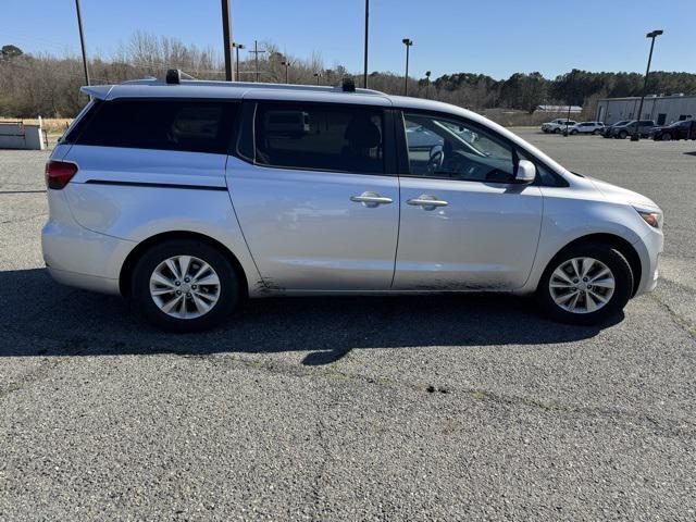 used 2016 Kia Sedona car