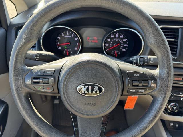 used 2016 Kia Sedona car