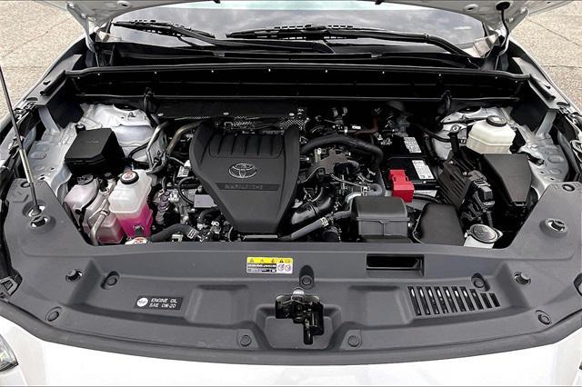 used 2023 Toyota Highlander car, priced at $38,758