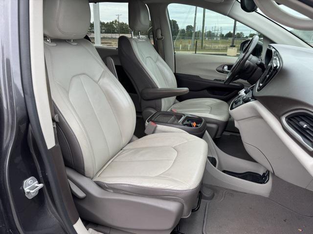 used 2017 Chrysler Pacifica car, priced at $11,847