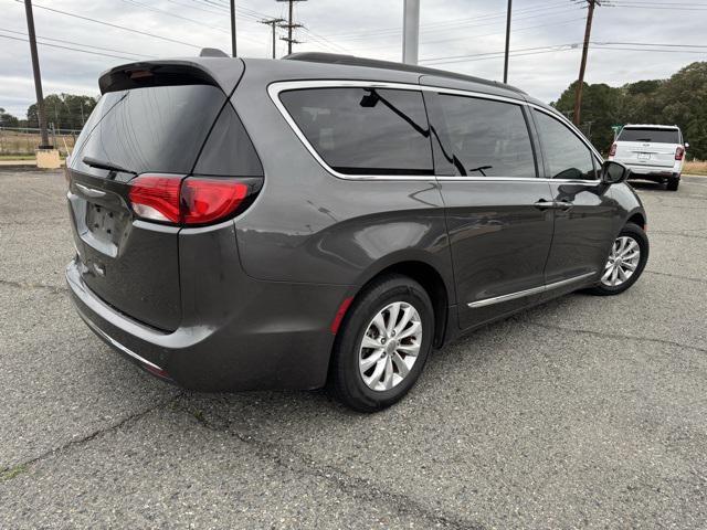 used 2017 Chrysler Pacifica car, priced at $11,847