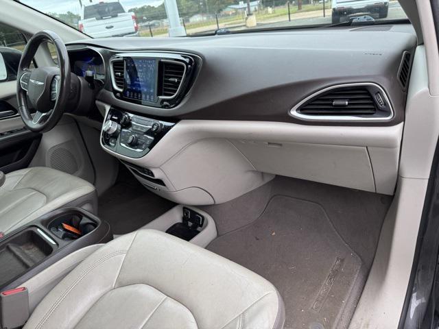 used 2017 Chrysler Pacifica car, priced at $11,847