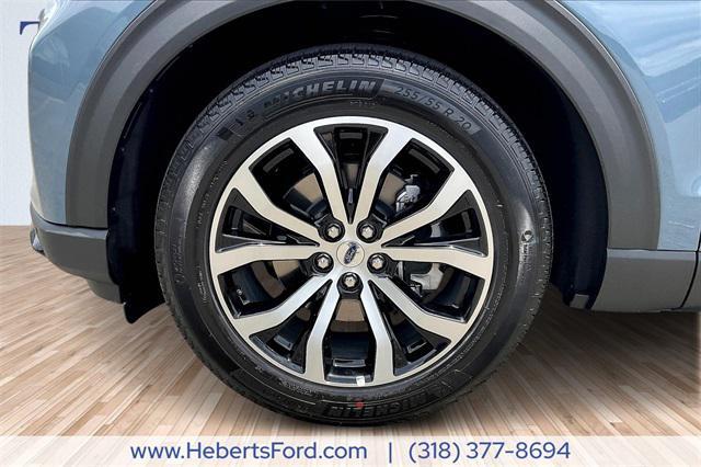 new 2025 Ford Explorer car, priced at $44,167