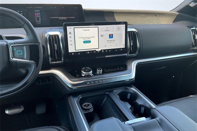 new 2025 Ford Expedition Max car, priced at $87,985