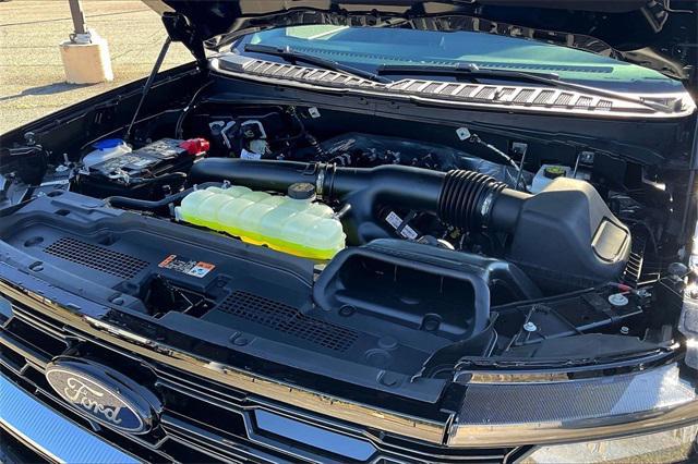 new 2025 Ford Expedition car, priced at $80,255