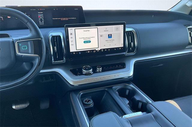 new 2025 Ford Expedition car, priced at $80,255