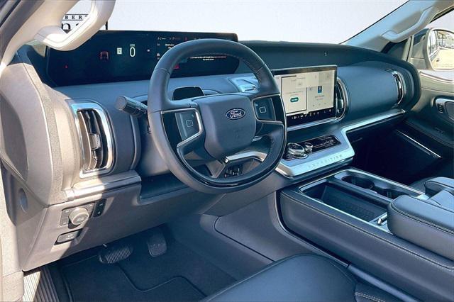 new 2025 Ford Expedition car, priced at $80,255