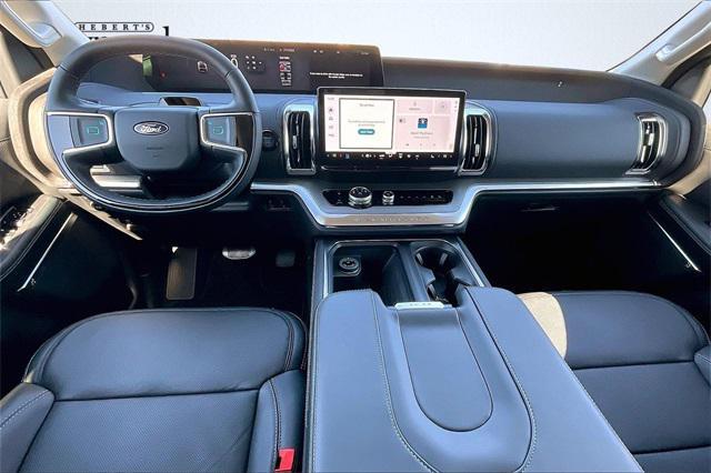 new 2025 Ford Expedition car, priced at $80,255