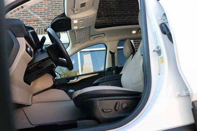 used 2022 Ford Escape car, priced at $27,995