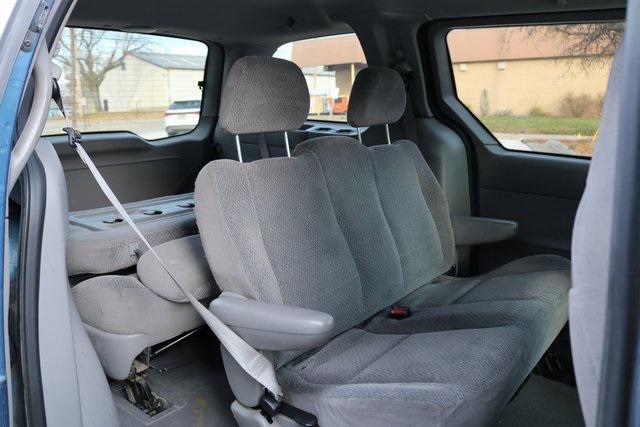 used 2003 Ford Windstar car, priced at $2,995