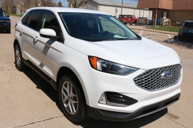 used 2024 Ford Edge car