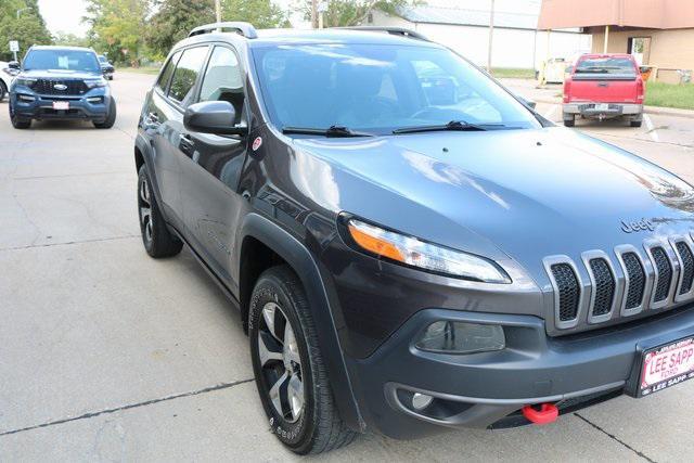 used 2016 Jeep Cherokee car, priced at $10,995