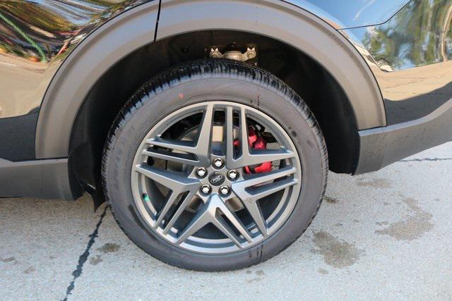 new 2025 Ford Explorer car, priced at $51,580
