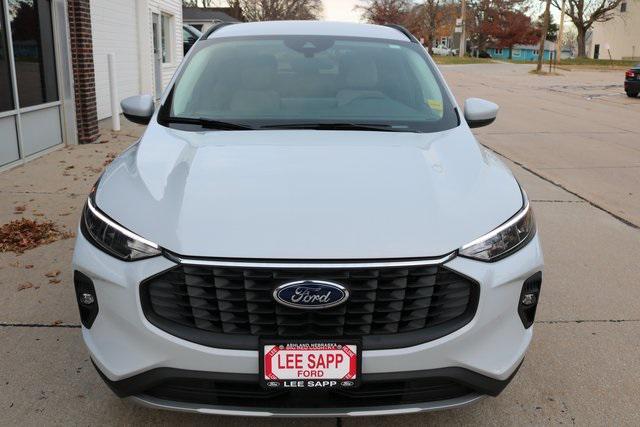 new 2025 Ford Escape car, priced at $39,895