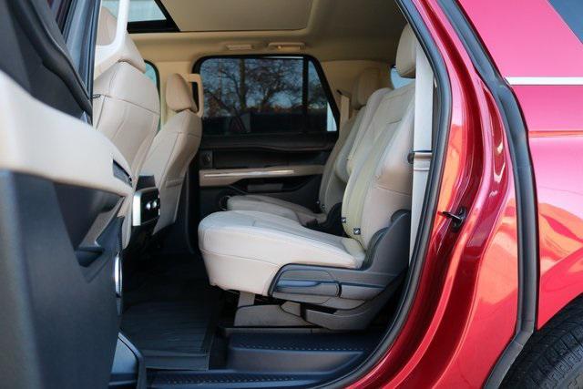used 2022 Ford Expedition Max car, priced at $55,995