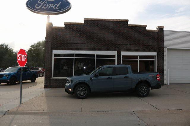 new 2025 Ford Maverick car, priced at $36,580