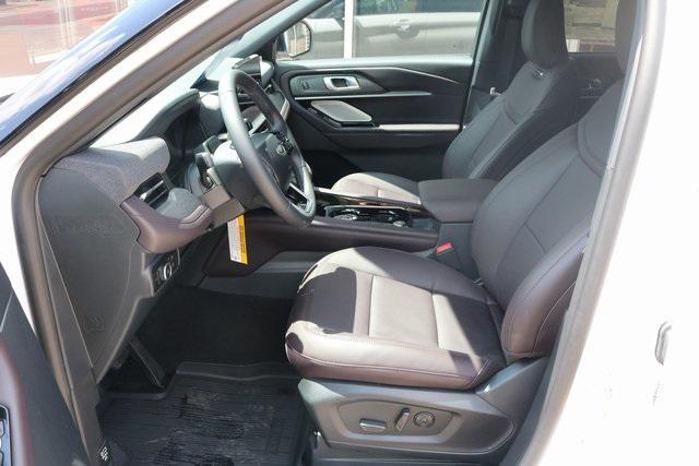 new 2025 Ford Explorer car, priced at $52,701