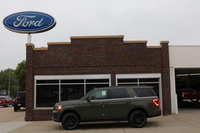 new 2024 Ford Expedition car, priced at $84,015