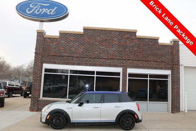 used 2022 MINI Hardtop car, priced at $25,400