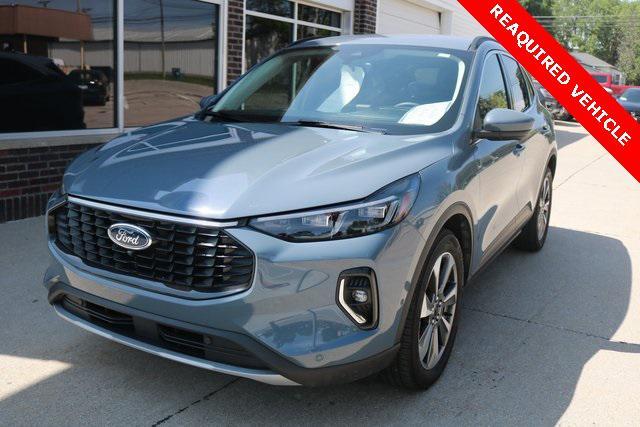 used 2023 Ford Escape car, priced at $29,995