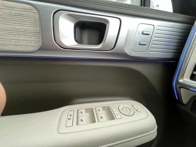 used 2025 Hyundai Santa Fe car, priced at $44,805