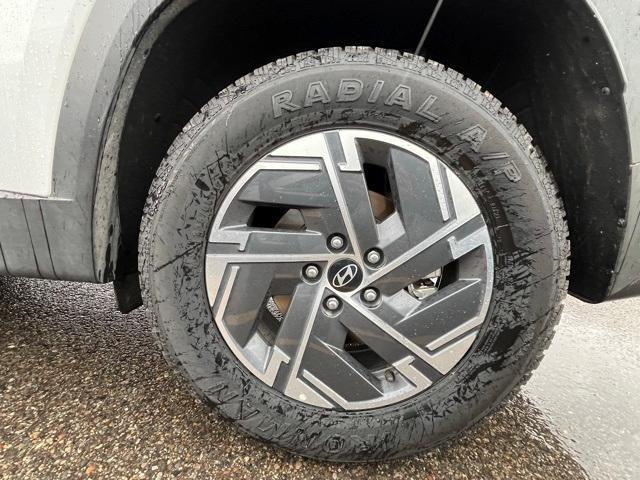 used 2025 Hyundai TUCSON Hybrid car, priced at $31,470