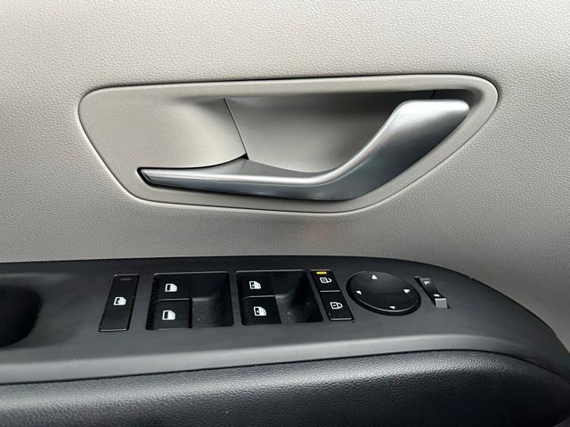 used 2025 Hyundai TUCSON Hybrid car, priced at $31,470