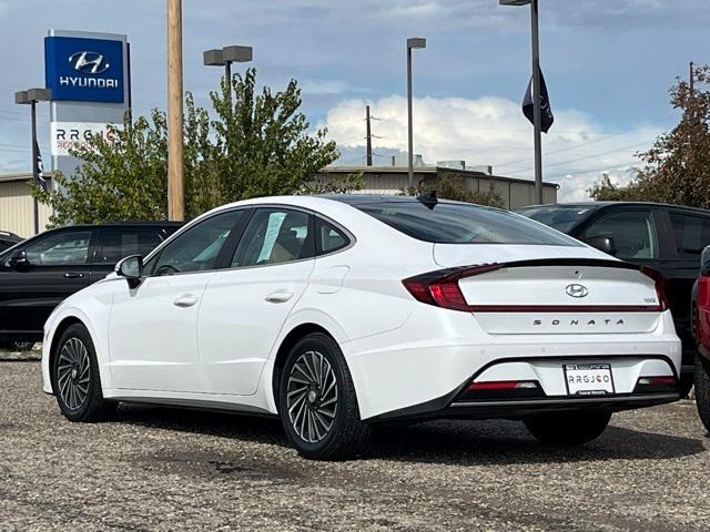 used 2021 Hyundai Sonata Hybrid car, priced at $22,105