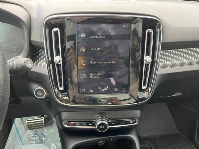 used 2021 Volvo XC40 car, priced at $23,801