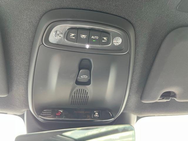 used 2021 Volvo XC40 car, priced at $23,801