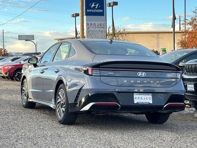 new 2025 Hyundai Sonata Hybrid car, priced at $32,660