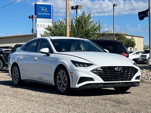 used 2022 Hyundai Sonata car, priced at $21,035