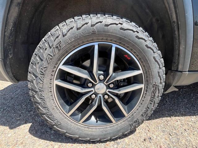 used 2018 Jeep Grand Cherokee car, priced at $19,172