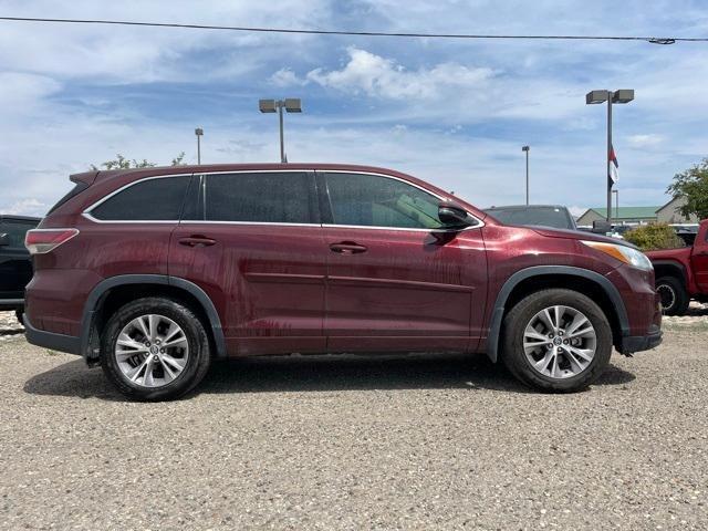 used 2016 Toyota Highlander car, priced at $18,499