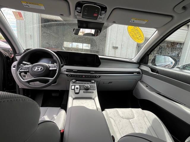 used 2025 Hyundai Palisade car, priced at $42,994