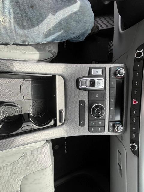 used 2025 Hyundai Palisade car, priced at $42,994