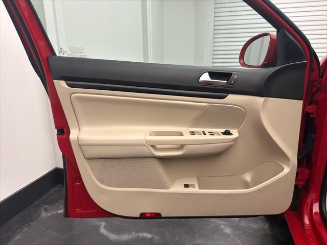 used 2013 Volkswagen Jetta SportWagen car, priced at $10,995