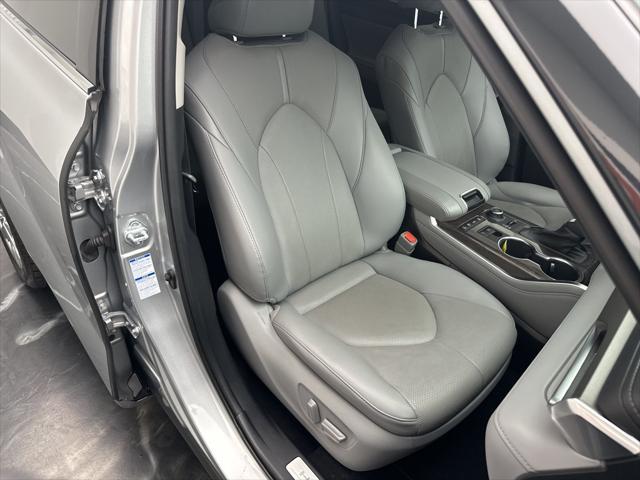 used 2021 Toyota Highlander car, priced at $36,994