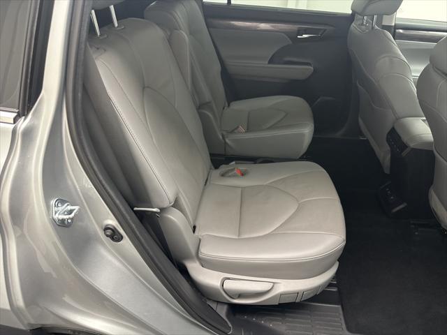 used 2021 Toyota Highlander car, priced at $36,994