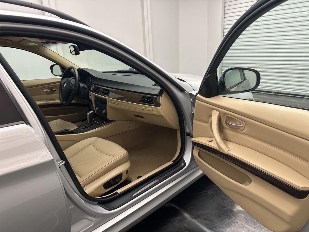 used 2009 BMW 328 car, priced at $6,495