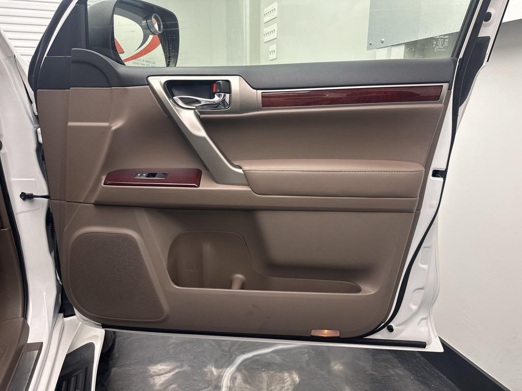 used 2015 Lexus GX 460 car, priced at $20,895