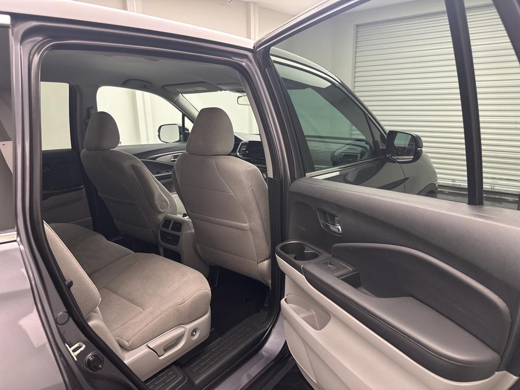 used 2021 Honda Pilot car, priced at $23,995