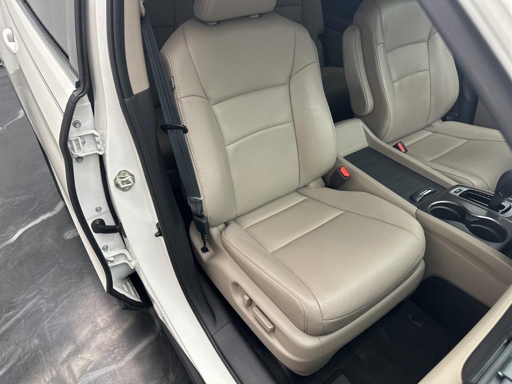 used 2017 Honda Pilot car, priced at $21,895