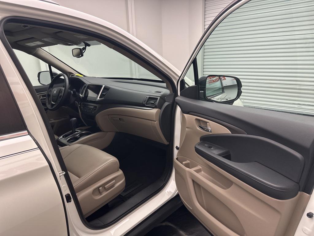 used 2017 Honda Pilot car, priced at $21,895