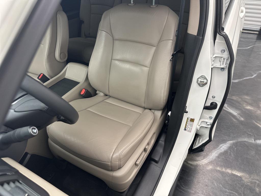 used 2017 Honda Pilot car, priced at $21,895