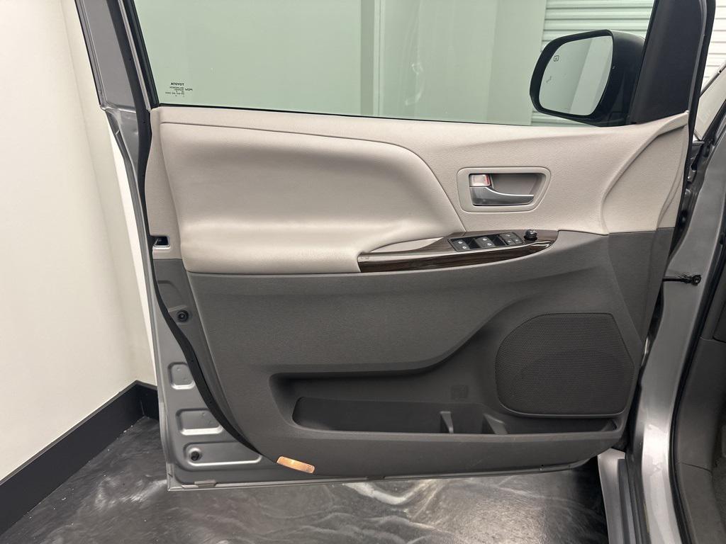 used 2016 Toyota Sienna car, priced at $24,995