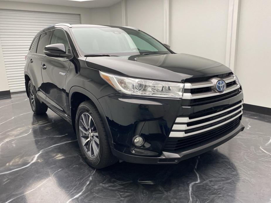 used 2017 Toyota Highlander Hybrid car, priced at $24,593