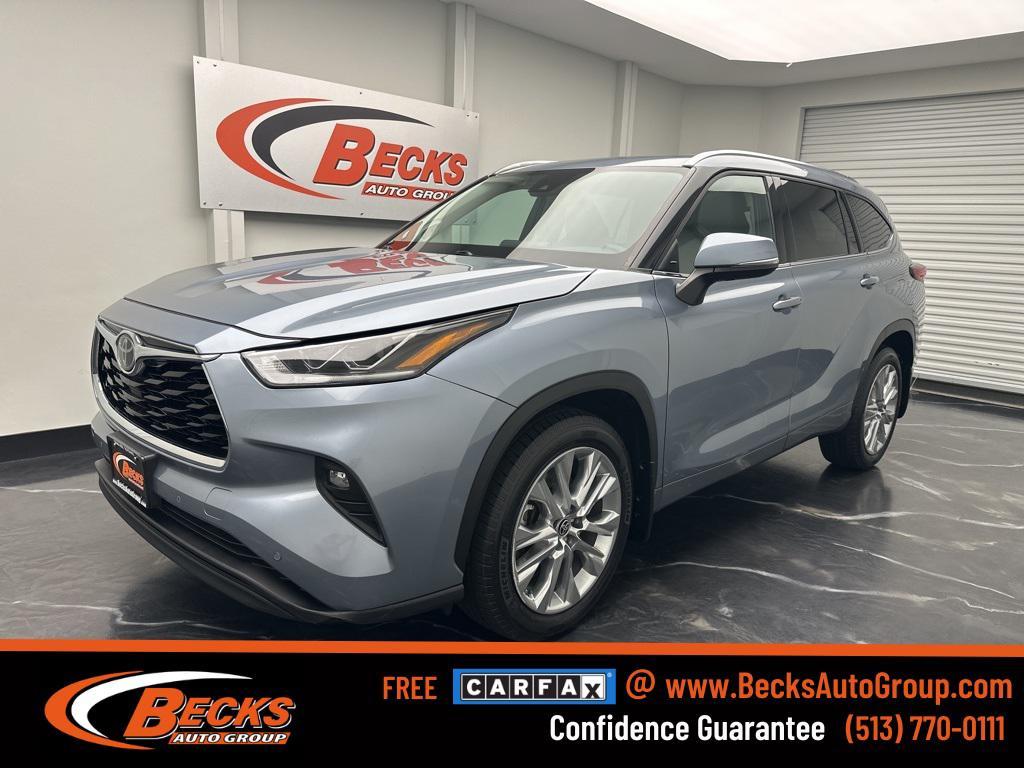 used 2020 Toyota Highlander car, priced at $28,995