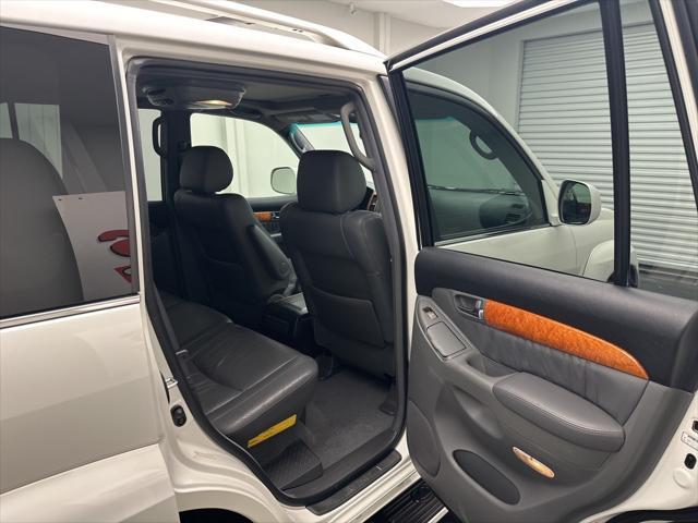 used 2004 Lexus GX 470 car, priced at $10,995